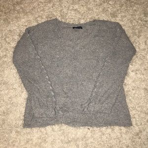 american eagle grey sweater with grey ribbon arms